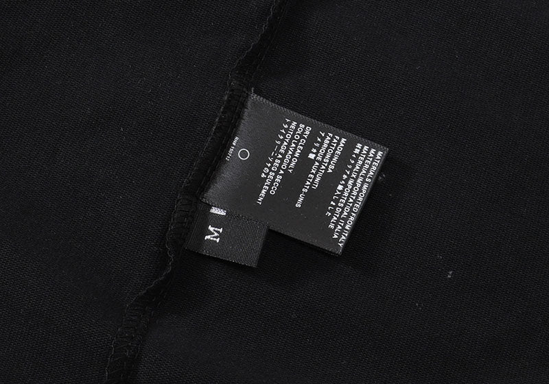 AMRI flower letter logo print T-Shirts